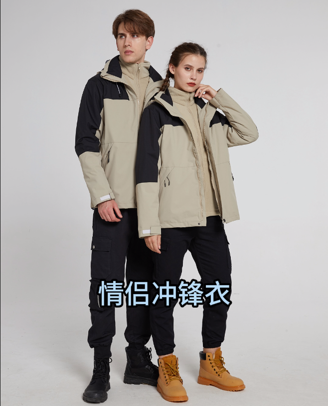 外衣：150D高彈春亞紡-100%聚酯纖維內(nèi)膽：300克雙面搖粒絨-100%聚酯纖維防水5000/透氣2000/防風/保暖/三合一男女同款沖鋒衣登山服，奧特萊斯定制款防寒保暖情侶套裝沖鋒衣。