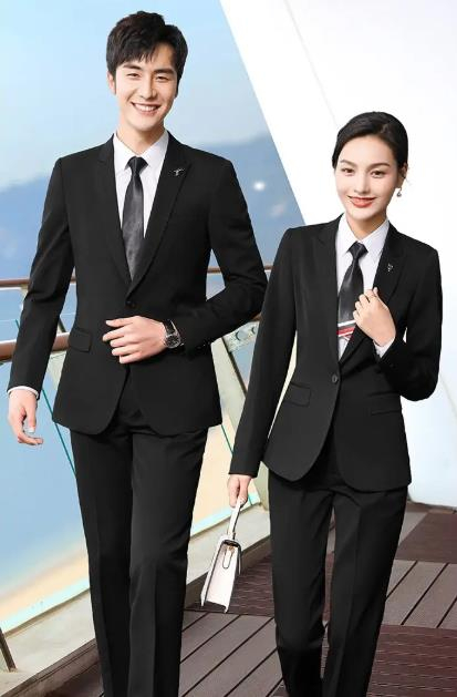 春節(jié)服裝市場(chǎng):新舊對(duì)比下的熱銷趨勢(shì)